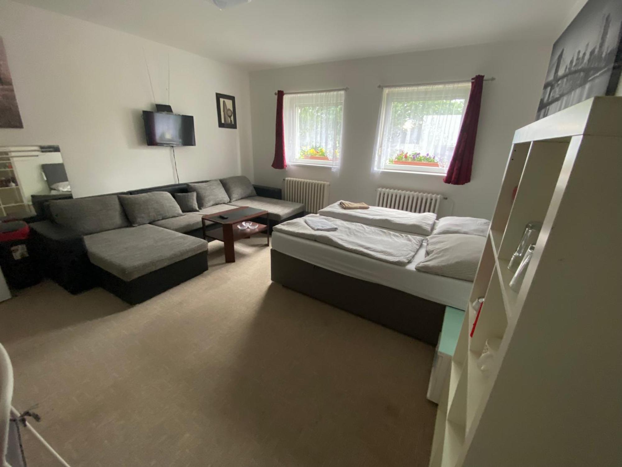 Homestay U Hanky Zdiby Экстерьер фото