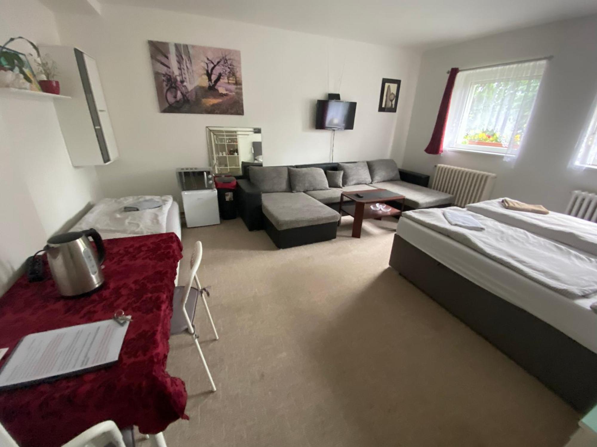 Homestay U Hanky Zdiby Экстерьер фото